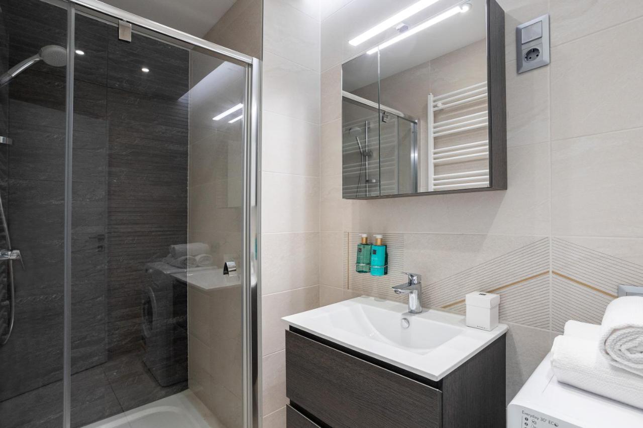 Avand Apartments Debrecen Bagian luar foto