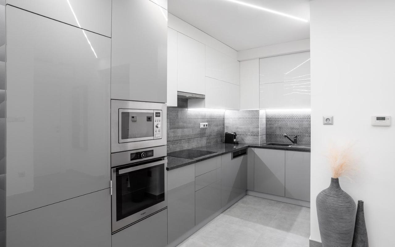 Avand Apartments Debrecen Bagian luar foto